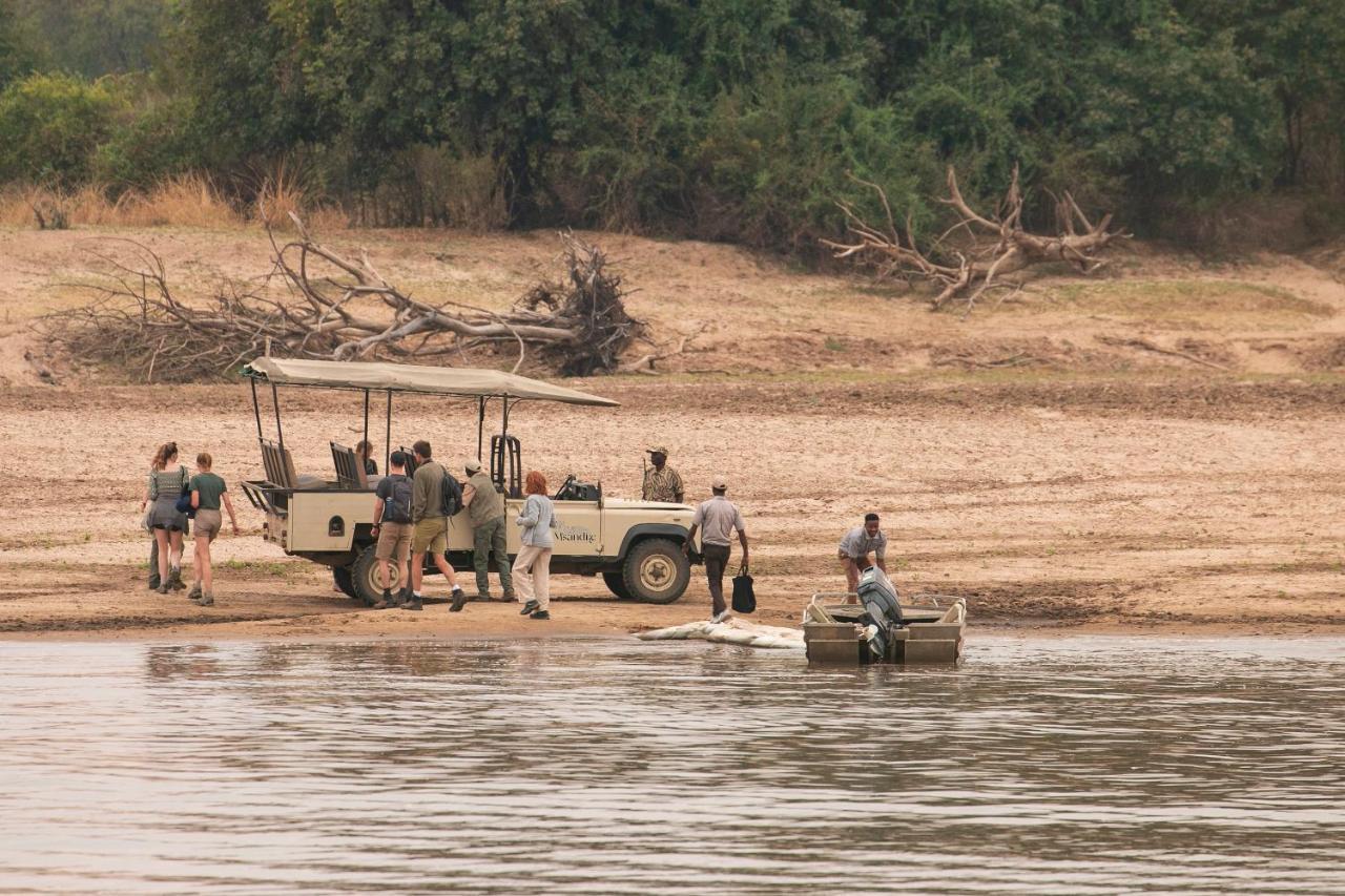 Msandile River Lodge Kakumbi Ngoại thất bức ảnh
